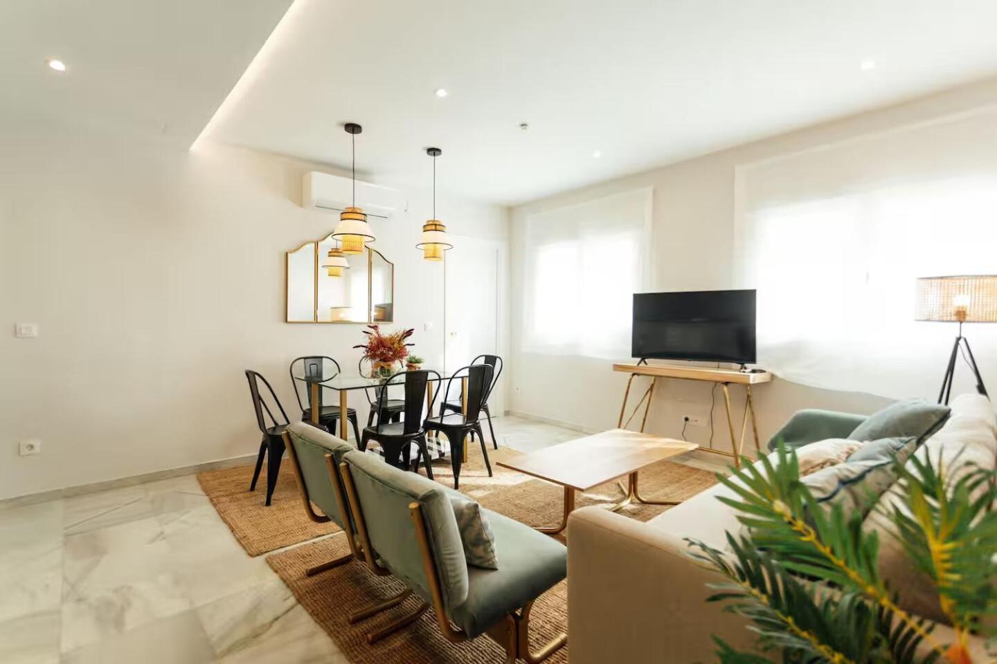 Reformed And Comfy- 2bd 2bth- Arenal Appartement Séville